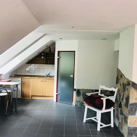 Hotel Gasthof Zum Lowen Wiechs am Randen Exteriör bild